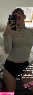 Nicole.don (MissNici) [ nicole-don-missnici ] - Felt cute might twerk later. How was the outfit? Shorts can barely