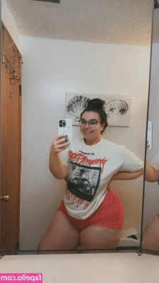curlyfrycrissy - Stoned and stuffed on burgers