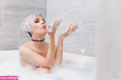 LuckyBonez - Slide that morning wood between my tits? 🍈🍈