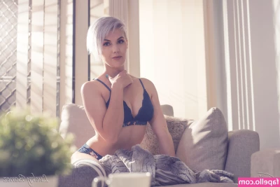 LuckyBonez - Dominate me baby