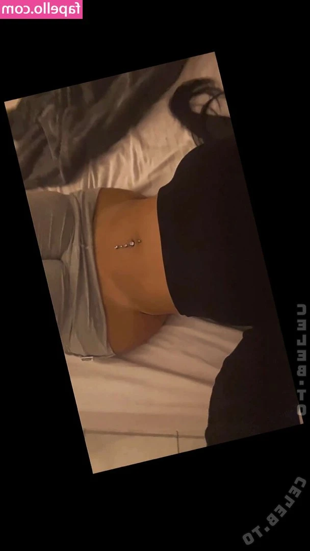 k_ja1e [ k-ja1e ] - Too lazy to get off my bed 🤭