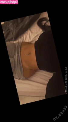 k_ja1e [ k-ja1e ] - Too lazy to get off my bed 🤭