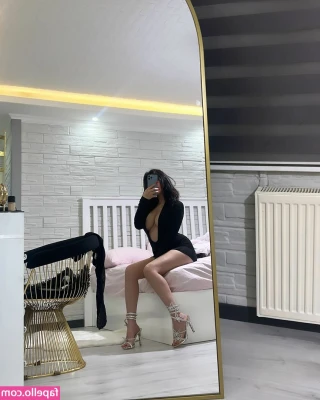 cerhawk [ cerhawk-1 ] - Booty bouncing and twerking without any panties on ♥️