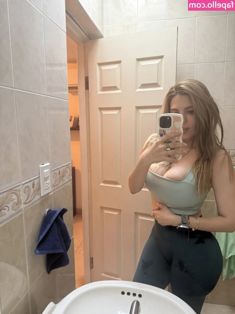 Irela Zuñiga Torres [ irela-zuniga-torres ] - I look pretty good, don’t I? 😏😜