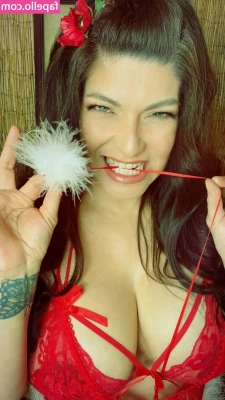 Shelly Martinez [ shelly-martinez ] - notice something fluffy?