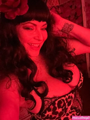 Shelly Martinez [ shelly-martinez ] - WHOS ready to have some messy fun???? I’m going to be posting pics