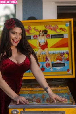 Shelly Martinez [ shelly-martinez ] - Let's watch the Celtics and chill tonight! You good with that?