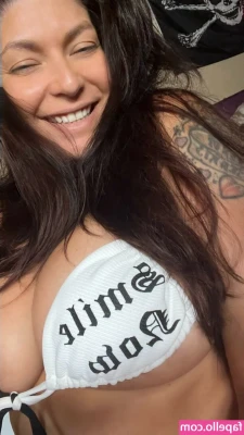 Shelly Martinez [ shelly-martinez ] - I am the naughtiest today 😈