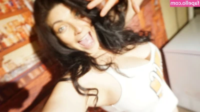 Shelly Martinez [ shelly-martinez ] - Looking forward to each day I have here in life ❤️