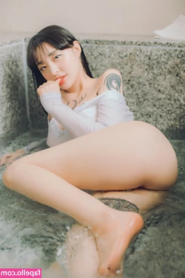 Seolhwa - legs video drop Tmorrow