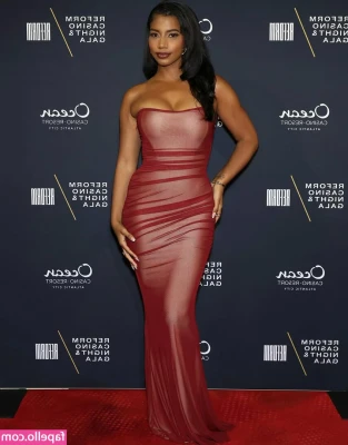 Taylor Rooks [ taylor-rooks ] - spreading it way open for you 😈