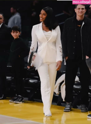 Taylor Rooks [ taylor-rooks ] - Ama cada día  como si supieras que mañana no vas a estar