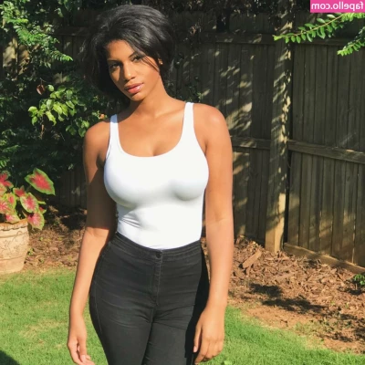 Taylor Rooks [ taylor-rooks ] - These socks stink