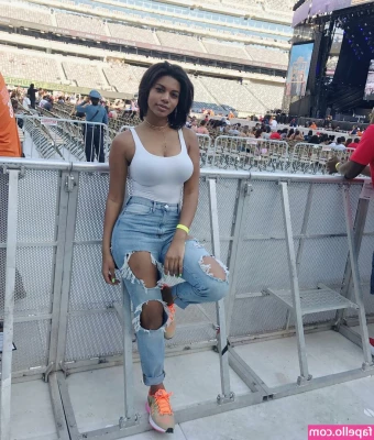 Taylor Rooks [ taylor-rooks ] - The videos on here because Google most of you can't see. Google wants