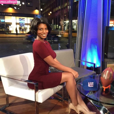 Taylor Rooks [ taylor-rooks ] - Does creamy-green look good on me?😏💚🤍 What are your thoughts