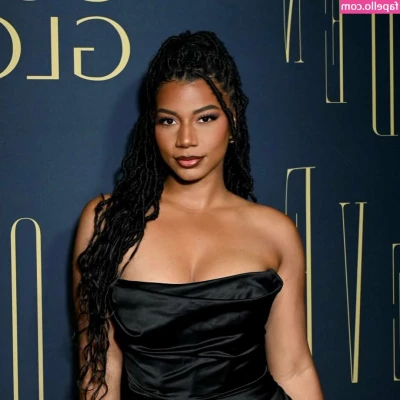 Taylor Rooks [ taylor-rooks ] - Smoke with me? 🍃 🌬️