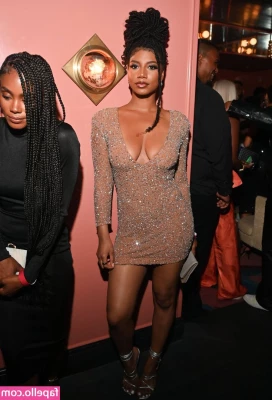 Taylor Rooks [ taylor-rooks ] - Mid RDL - flutes fully engaged. Which, I may add- is not the