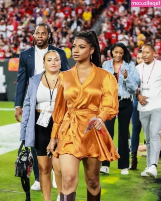 Taylor Rooks [ taylor-rooks ] - what happen next