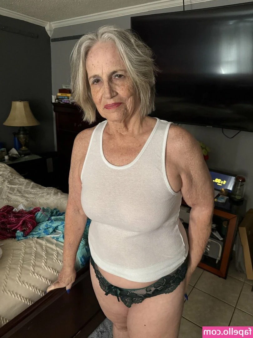 Lana Reznor [ lana-reznor ] - He wanted some ripped pantyhose😏 Get your custom...