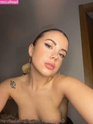 andreabeltran - on my period🤡 have a cute selfie