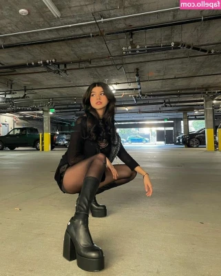Sara Echeagaray [ sara-echeagaray ] - Outfit check. Looking 🔥, ready for 😈 fun!