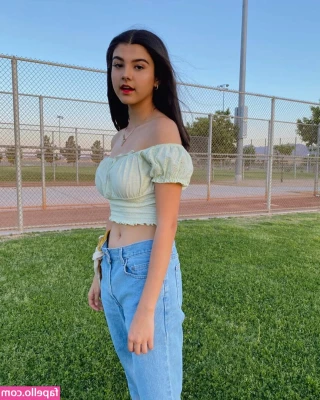 Sara Echeagaray [ sara-echeagaray ] - tip me if I m prettyꨄ