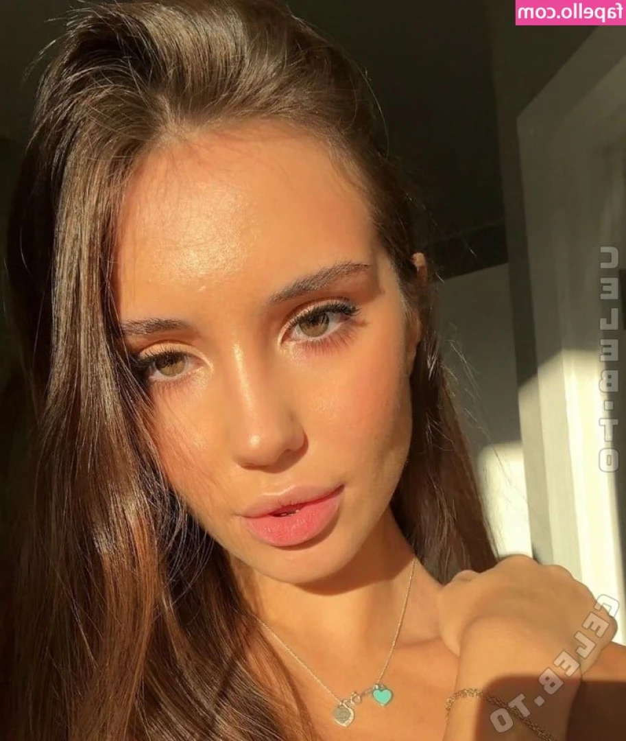 Valerie Hill [ valerie-hill ] - Hey hey, it's Caturday! 🤗😸