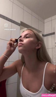 Lorena.schppr [ lorena-schppr ] - Night night, no panties!