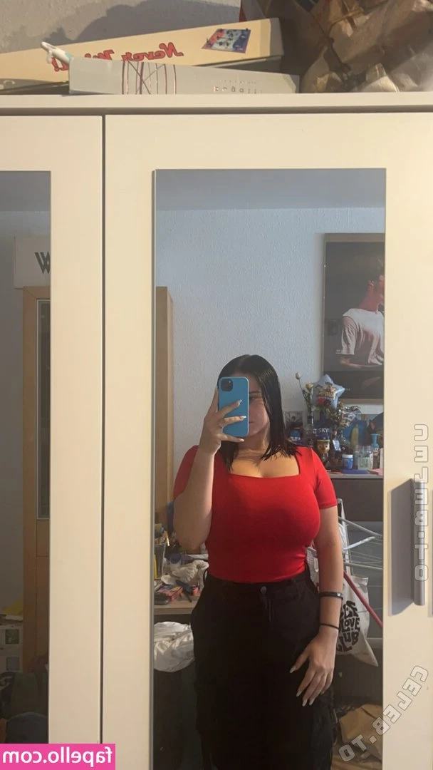 Joanax2003 - This toy is too good😩💦 Message me any lingerie or toy