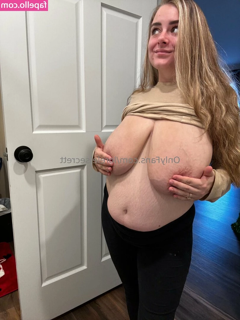 Kick DiamondHowse [ kick-diamondhowse ] - sexiest nude video dump, straight from my phone to yours