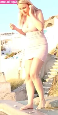 KellyMissesvlog - MONDAY FUNDAY ? ILL MAKE IT FUN CHECK DMS :) FOR SOME NAUGHTY OILED