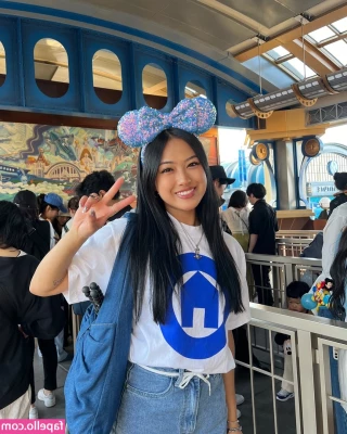 Gabby.hua [ gabby-hua ] - Comment What You Wana See next
