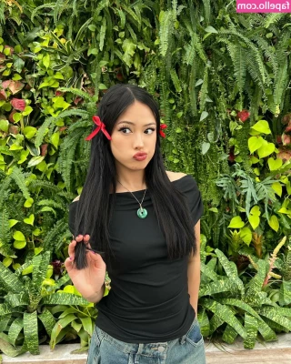 Gabby.hua [ gabby-hua ] - Grab my hair and fuck my throat
