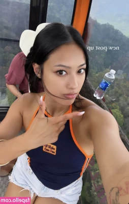 Gabby.hua [ gabby-hua ] - Due belle sborrate una Albanese e l altra di  piggy_96  nella nostra
