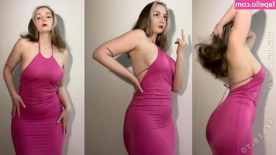Theresa Ziegler [ theresa-ziegler ] - Belly so big it’s holding up my towel now 🐷