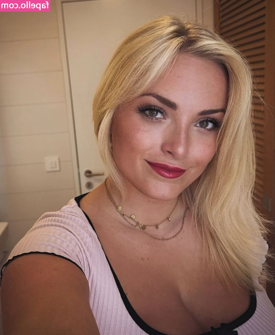 selinaaarw - Lick my ass hole