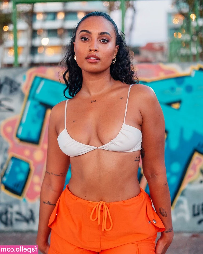 Aurea Febraio [ aurea-febraio ] - NAKED TITS JUST FOR MY FANS