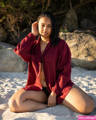 Aurea Febraio [ aurea-febraio ] - Nudey rudey