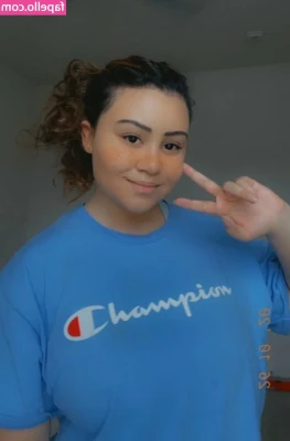 pandoranyxie - “Working hard” lol