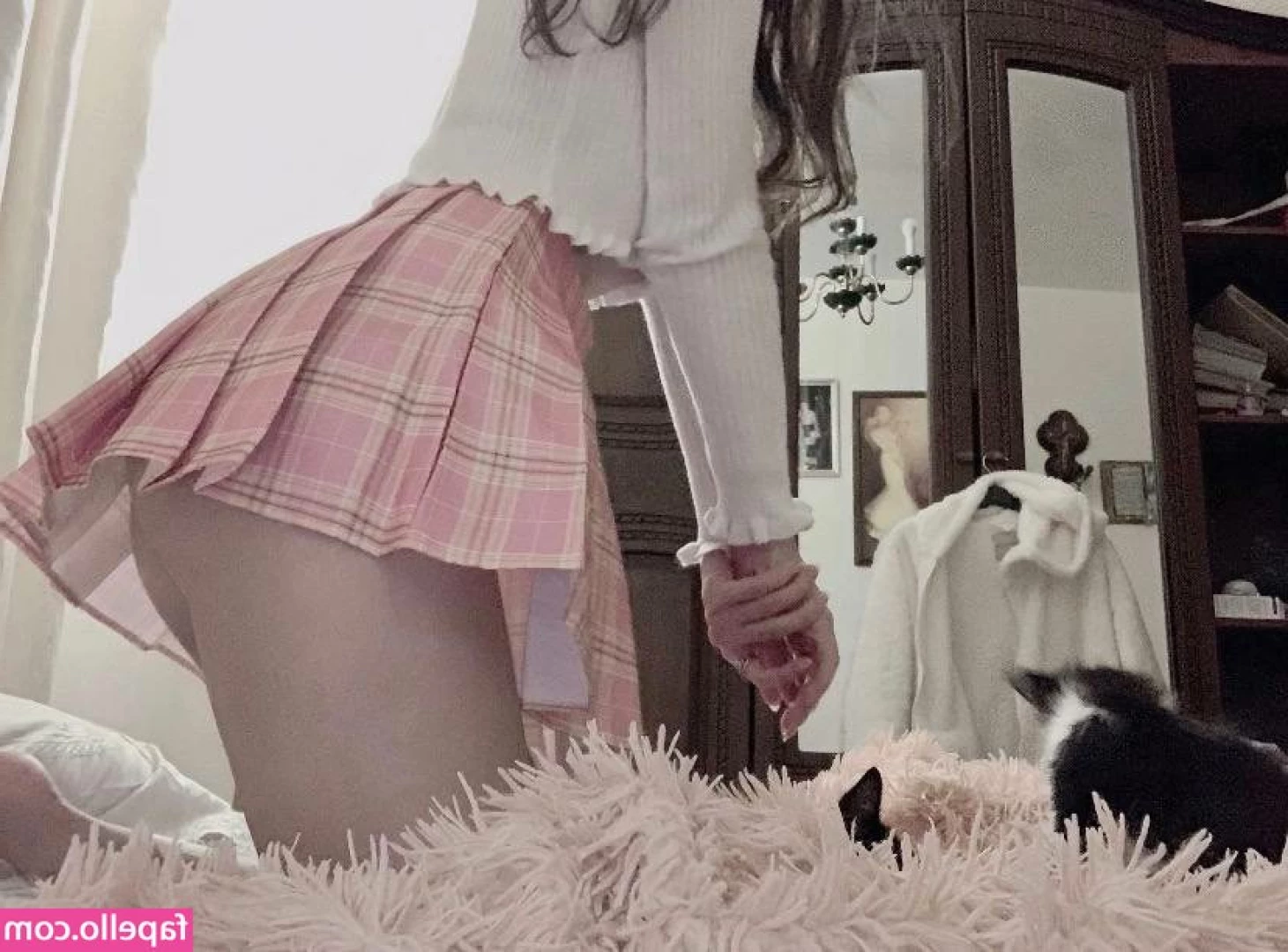 M.uselessbeauty [ m-uselessbeauty ] - Do you think my husband will last until the evening      horny 