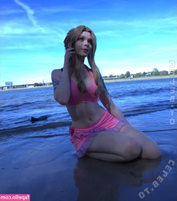 Vahnilly - Hello? can you guys still hear me when I'm turned around like this?