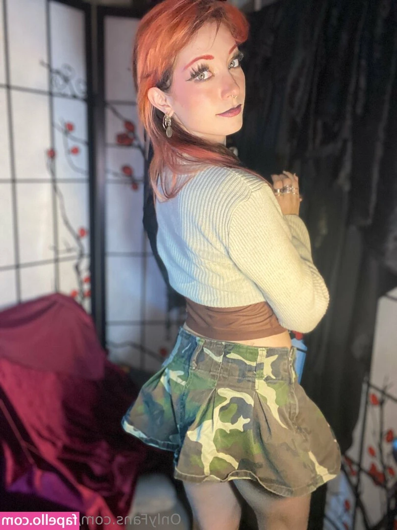 rileysinpai - Tip $5 to get this full sexy phot set locked in your DMs😜