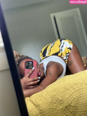 Robinn Ranger [ robinn-ranger ] - Getting into a steamy   who wants to join me