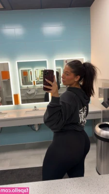 Imani Conaway [ imani-conaway-1 ] - I love showing them off to ya guys