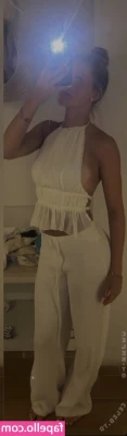 Leni.sfh [ leni-sfh ] - Love this POV 🥵🥵🥵 I left my content phone at my gfs!!