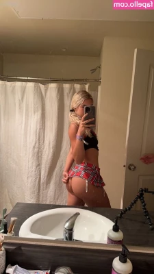 Rachel Mann [ rachel-mann-2 ] - Imagine me bouncing up and down on your