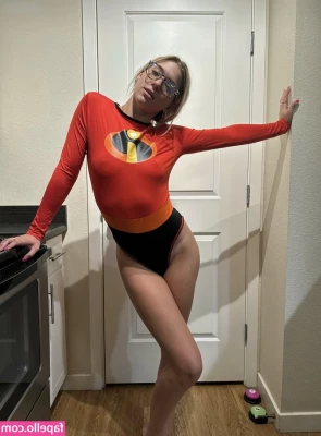 Rachel Mann [ rachel-mann-2 ] - my favorite view drools what do you think