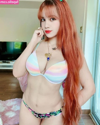 Windygirk - Booty package and toys