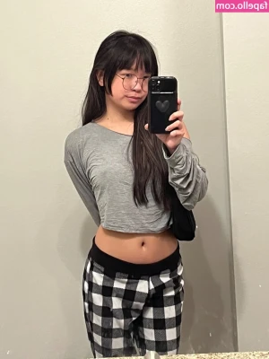 kappahahaya - Masturbation Monday with some extra hardware 😈