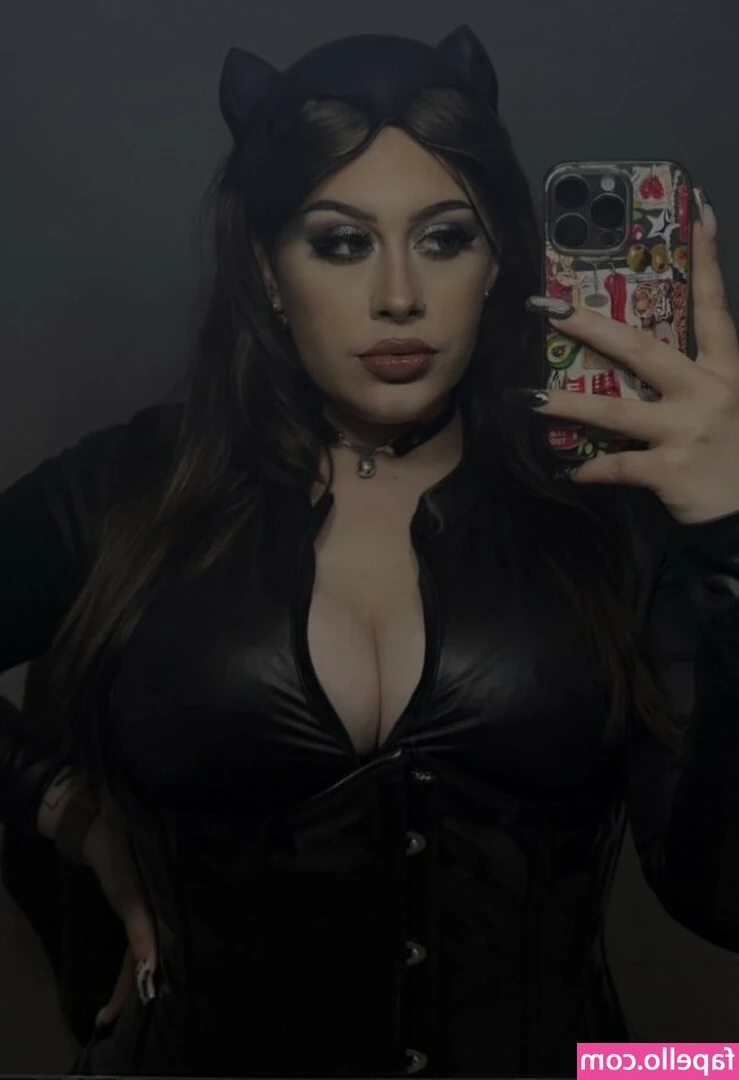 Rejectpaige - happyyy hump day ;) check ur dms for a flash sale!